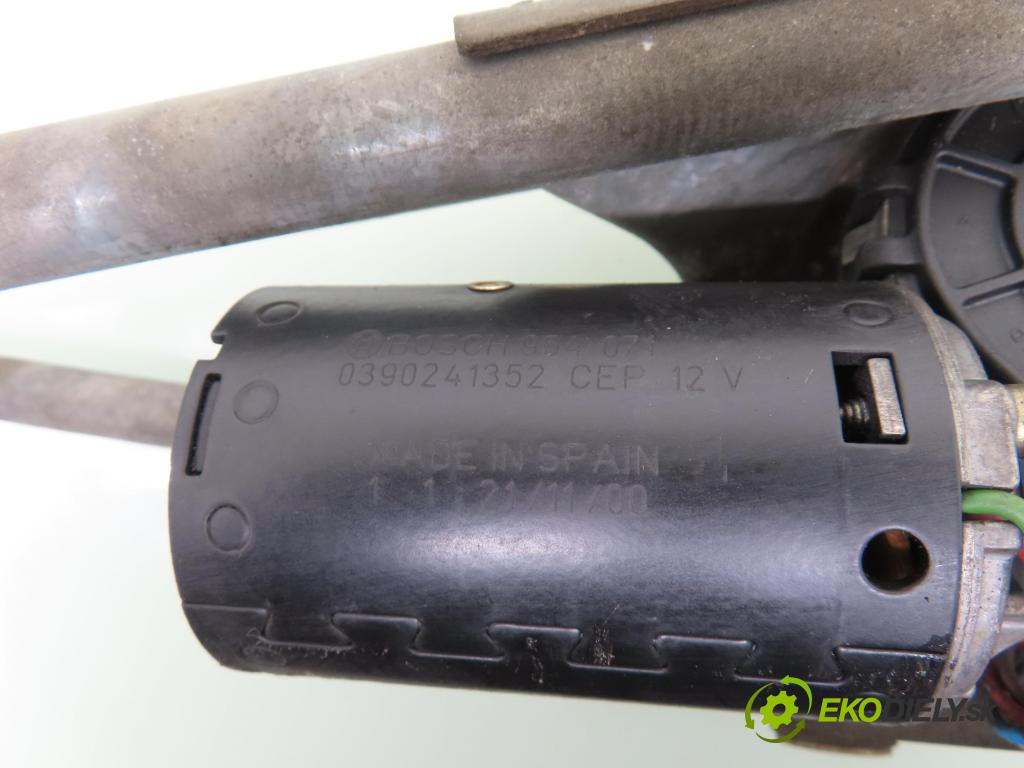 RENAULT SCENIC I (JA0/1_) MINIVAN 2000 75,00 1.9 dCi 102 - F9Q 732 1870,00 MECHANISMUS/ motorek stěračů 0390241352 ; 7700843523 ; 3397020398