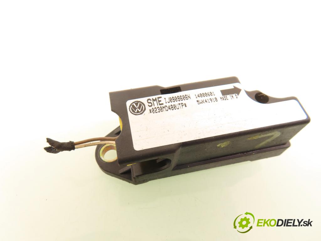 VW PASSAT B5 Variant (3B5) KOMBI 1997 74,00 1.9 TDI - AVB 1896,00 Snímač nárazu 1J0909606N (Snímač nárazu)