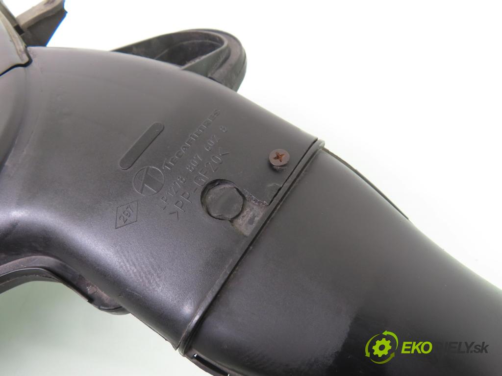 RENAULT SCENIC I (JA0/1_) MINIVAN 2003 75,00 1.9 dCi 102 - F9Q 732 1870,00 Obal filtra vzduchu 8200065768 ; H7700114532 (Obal vzduchového filtra)