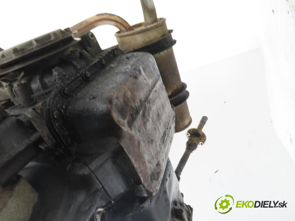 FIAT 126 (126_) FASTBACK 1991 18,00 650 652,00 Motor benz. 126A1048