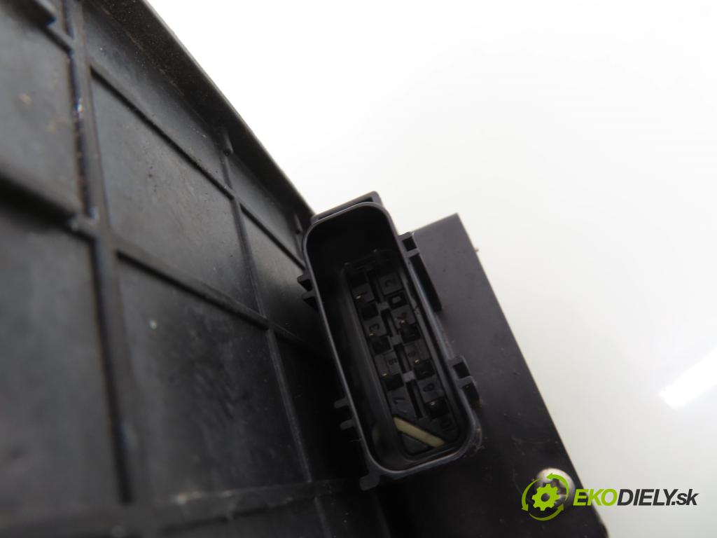 FORD FIESTA V (JH_, JD_) HB 2003 50,00 1.4 TDCi 8V 68 - F6JA 1399,00 zámok 2S51B219A65BG