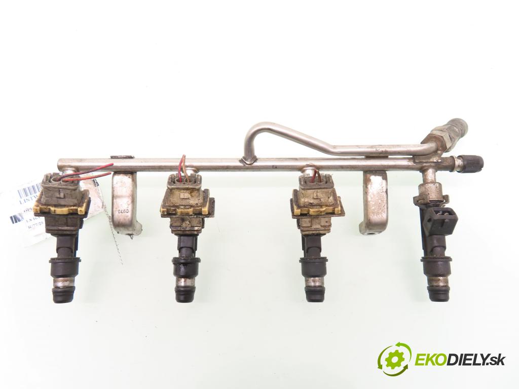 OPEL MERIVA A nadwozie wielkoprzestrzenne (MPV) (X03) MINIVAN 2003 74,00 1.6 16V - Z 16 XE 1598,00 Lišta vstrekovacia 25313846 (Vstrekovacia lišta)