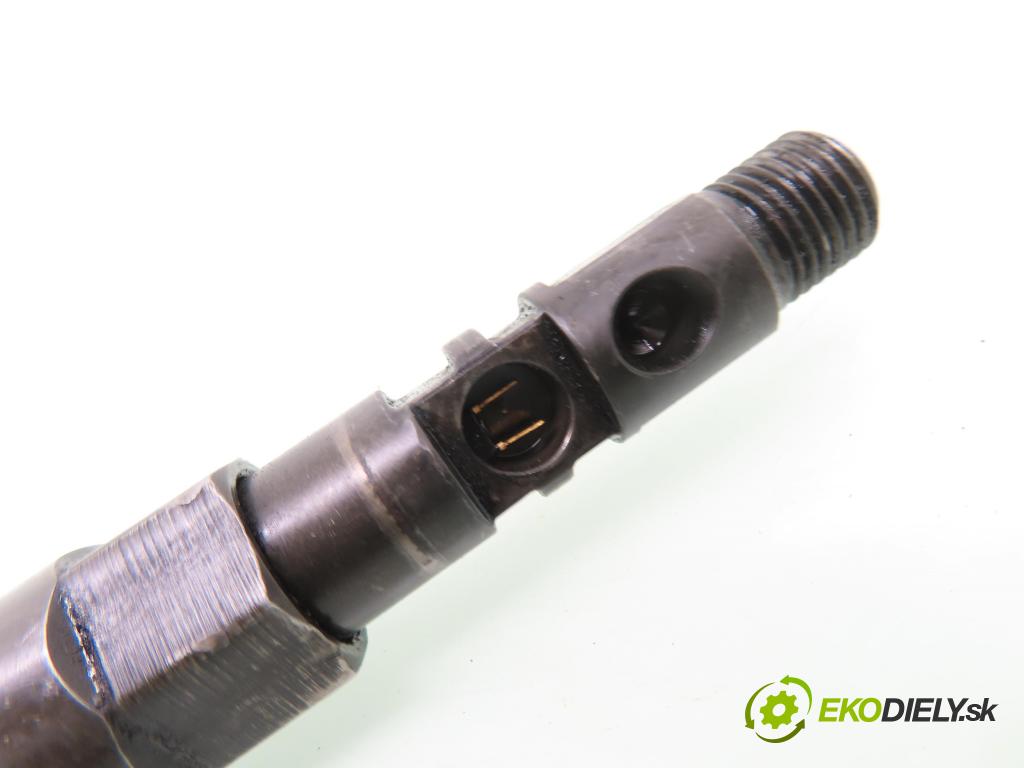 JAGUAR X-TYPE I (X400) SEDAN 2004 96,00 2.0 D 130 - FMBA 1998,00 vstrekovač 3S7Q9K546BB ; EJDR00501Z (Vstrekovač paliva)