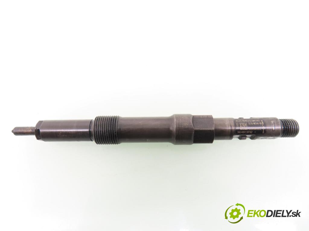 JAGUAR X-TYPE I (X400) SEDAN 2004 96,00 2.0 D 130 - FMBA 1998,00 vstrekovač 3S7Q9K546BB ; EJDR00501Z (Vstrekovač paliva)