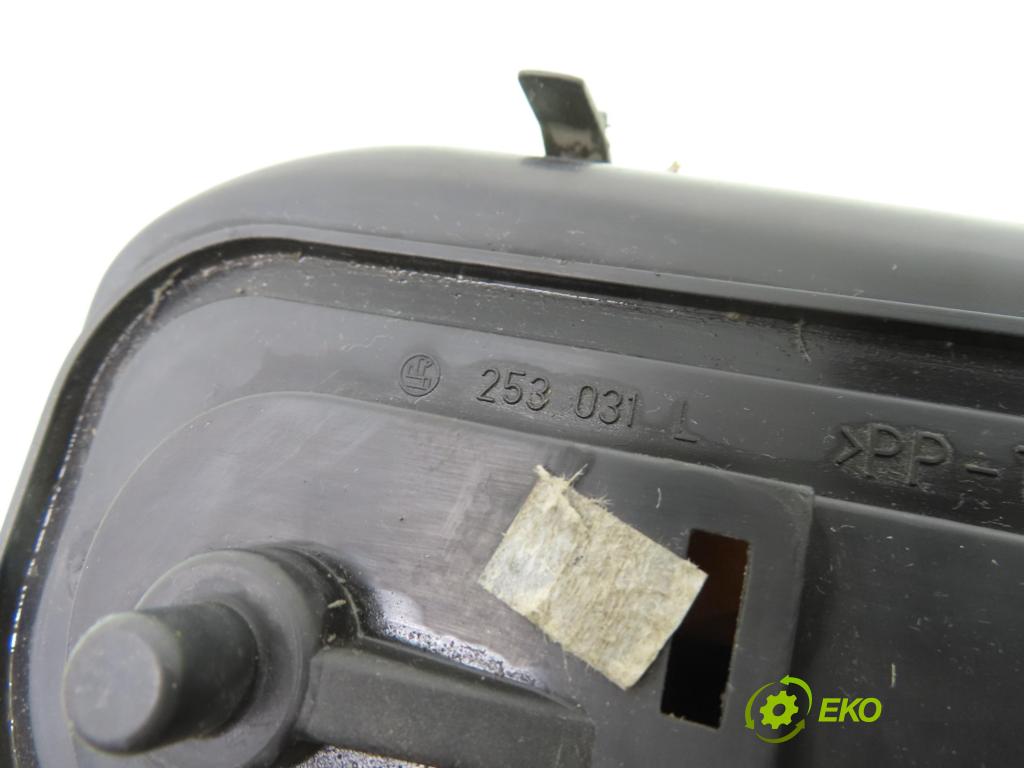 SMART FORTWO Coupe (450) COUPE 1999 45,00 0.6 R3 (450.332) - M 160.910 599,00 Svetlo ľavé zadné 253031