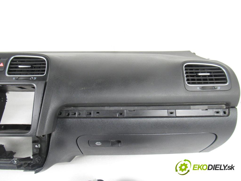 VW GOLF VI (5K1) HB 2011 155,00 2.0 GTi - CCZB 1984,00 doska 5C0959655B ; 617978600 ; 617978500