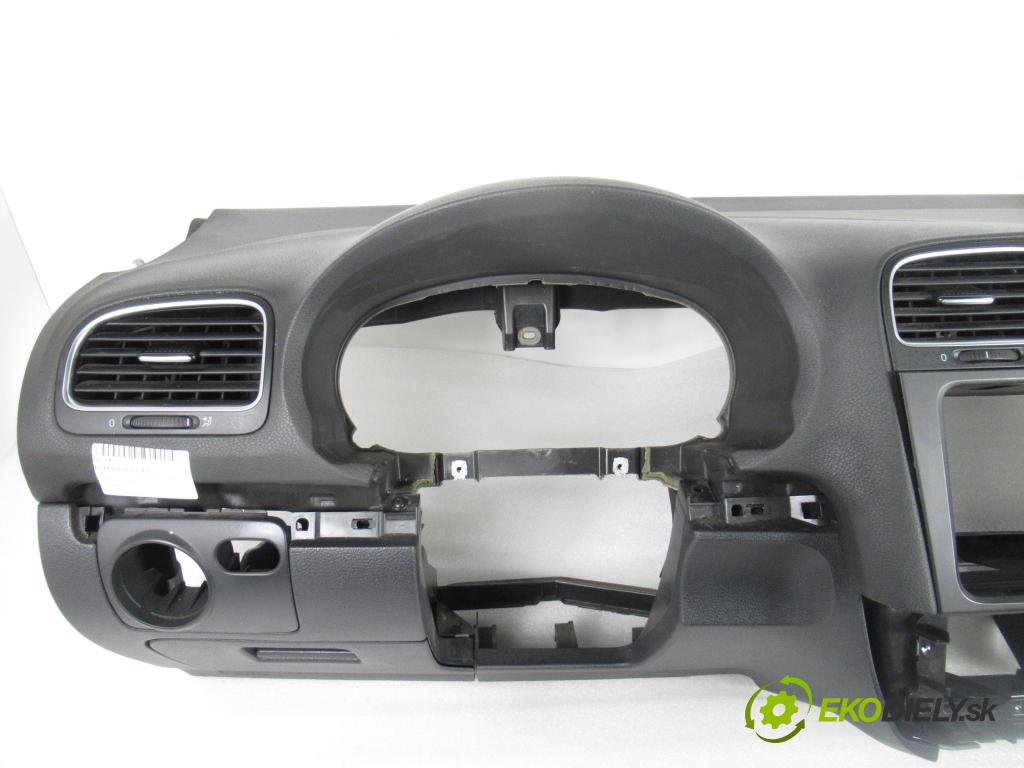 VW GOLF VI (5K1) HB 2011 155,00 2.0 GTi - CCZB 1984,00 doska 5C0959655B ; 617978600 ; 617978500