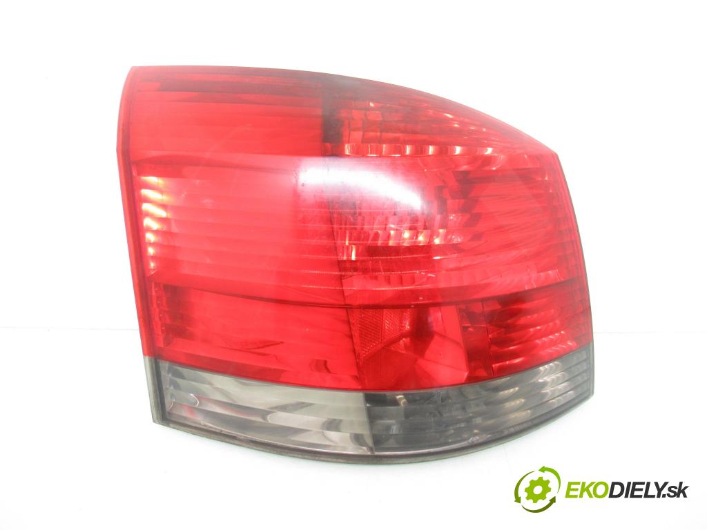 OPEL SIGNUM HB 2005 110,00 1.9 CDTI 150 1910,00 Svetlo ľavé zadné 13191349