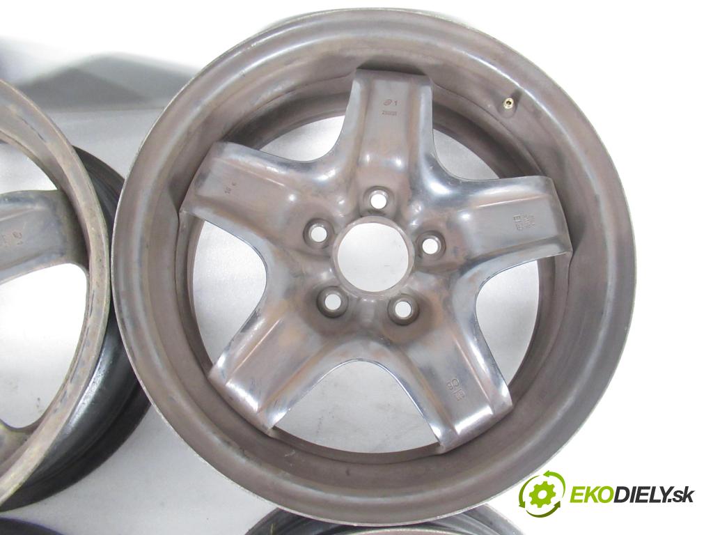 OPEL VECTRA C (Z02) LIFTBACK 2002 74,00 2.0 DTI 16V 101 - Y 20 DTH 1995,00 disky / disk plechový 2160131