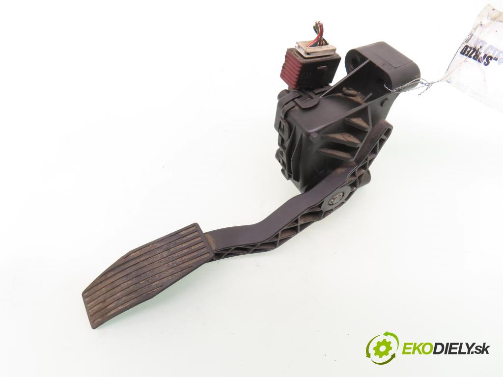 OPEL ASTRA G liftback (T98) LIFTBACK 2003 76,00 1.6 - Z 16 XEP 1598,00 Potenciometer plynu 9157998BK (Potenciometer plynového pedálu)