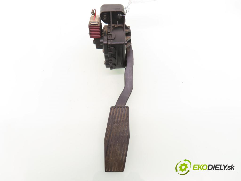 OPEL ASTRA G liftback (T98) LIFTBACK 2003 76,00 1.6 - Z 16 XEP 1598,00 Potenciometer plynu 9157998BK (Potenciometer plynového pedálu)