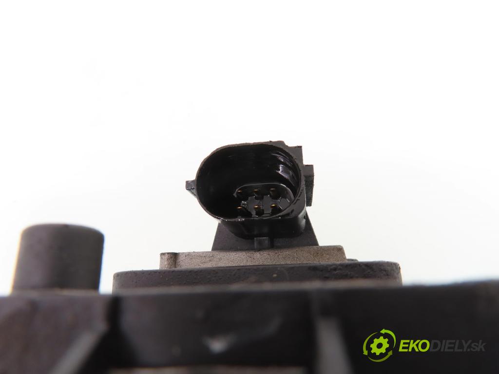 OPEL SIGNUM HB 2005 110,00 1.9 CDTI 150 1910,00 Škrtiaca klapka 48CP04 (Škrtiaca klapka)