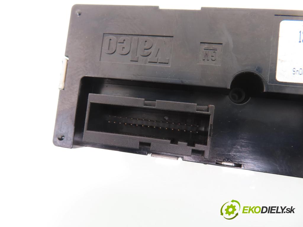 OPEL SIGNUM HB 2005 110,00 1.9 CDTI 150 1910,00 Panel kúrenia KLIMATRONIK 13212340