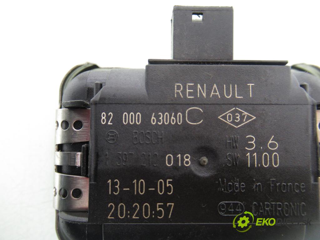 RENAULT SCENIC II (JM0/1_) MINIVAN 2004 83,00 1.6 (JM0C, JM0J, JM1B) - K4M 782 1598,00 Snímač dažďa 8200063060C