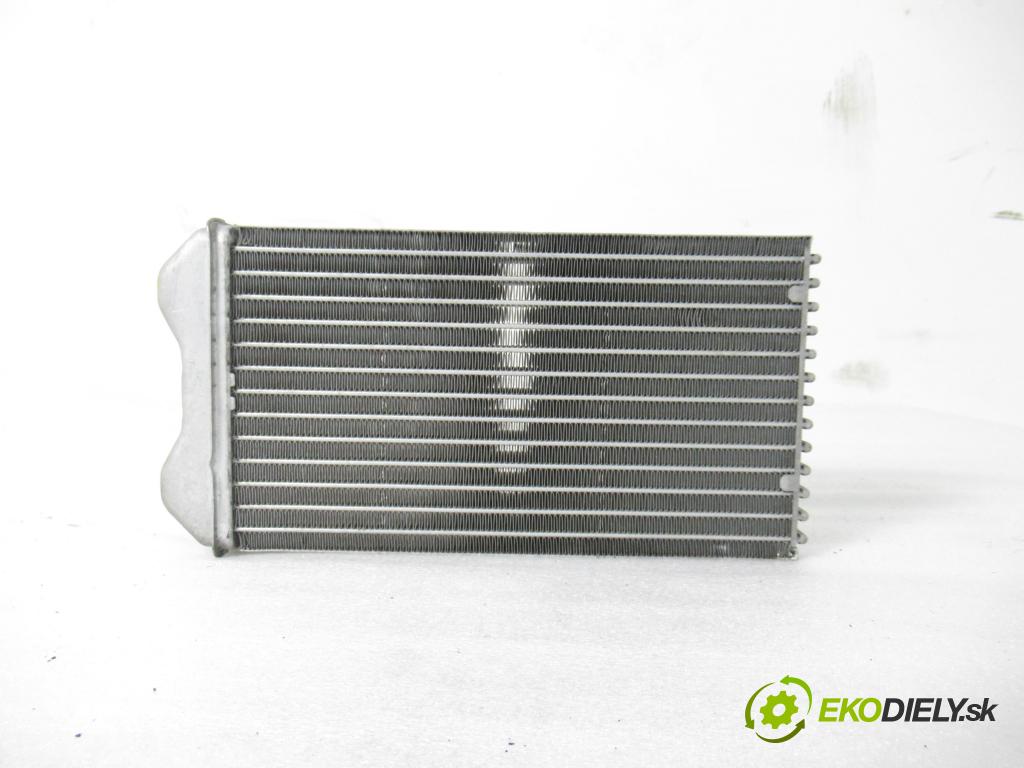 RENAULT TRAFIC II Skrzynia (FL) FURGON 2007 84,00 2.0 dCi 115 - M9R 780 1995,00 topné těleso radiátor topení vody