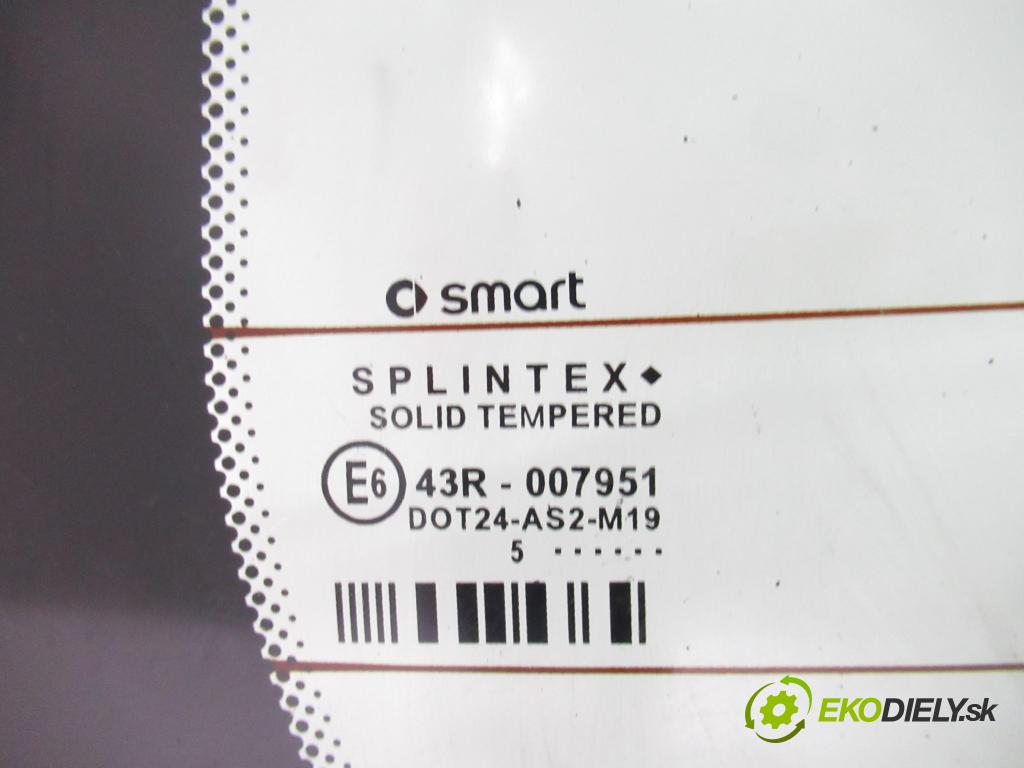 SMART FORFOUR (454) HB 2006 55,00 1.1 (454.030) - M 134.910 1124,00 Okno zadné kapota
