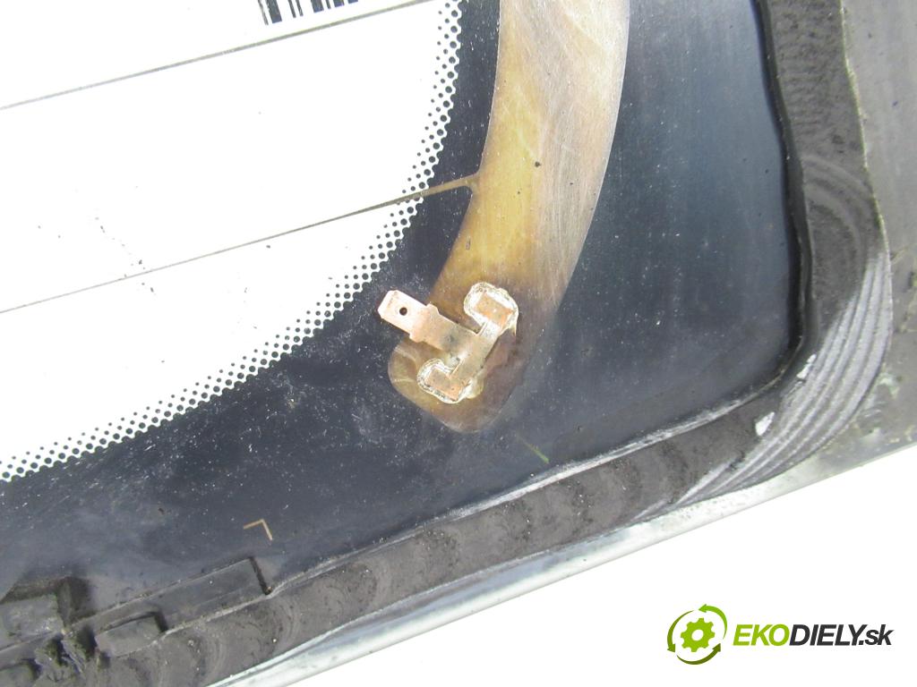SMART FORFOUR (454) HB 2006 55,00 1.1 (454.030) - M 134.910 1124,00 Okno zadné kapota