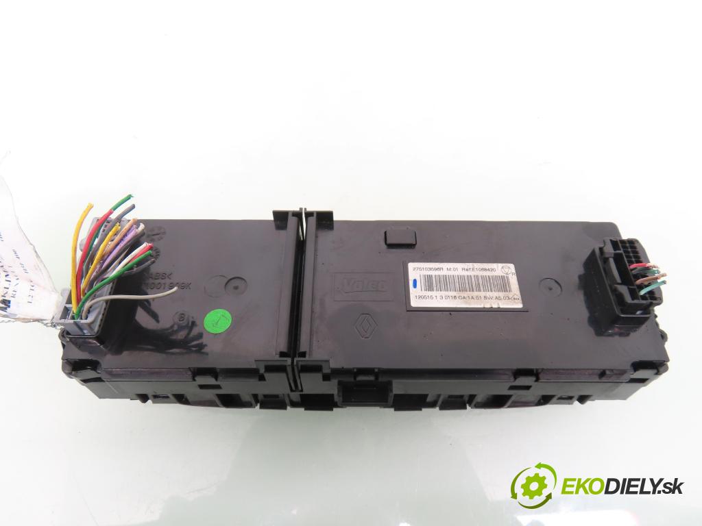 RENAULT MEGANE III liftback (BZ0/1_) HB 2012 85,00 1.2 TCe - H5F 400 1197,00 Panel kúrenia KLIMATRONIK 275103596R