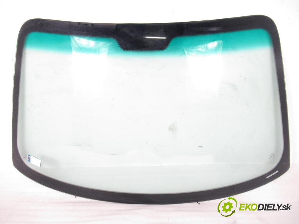 LAND ROVER FREELANDER (L314) TERENOWY 2000 88,00 1.8 i 16V 4x4 - 18 K4F 1796,00 Okno čelná