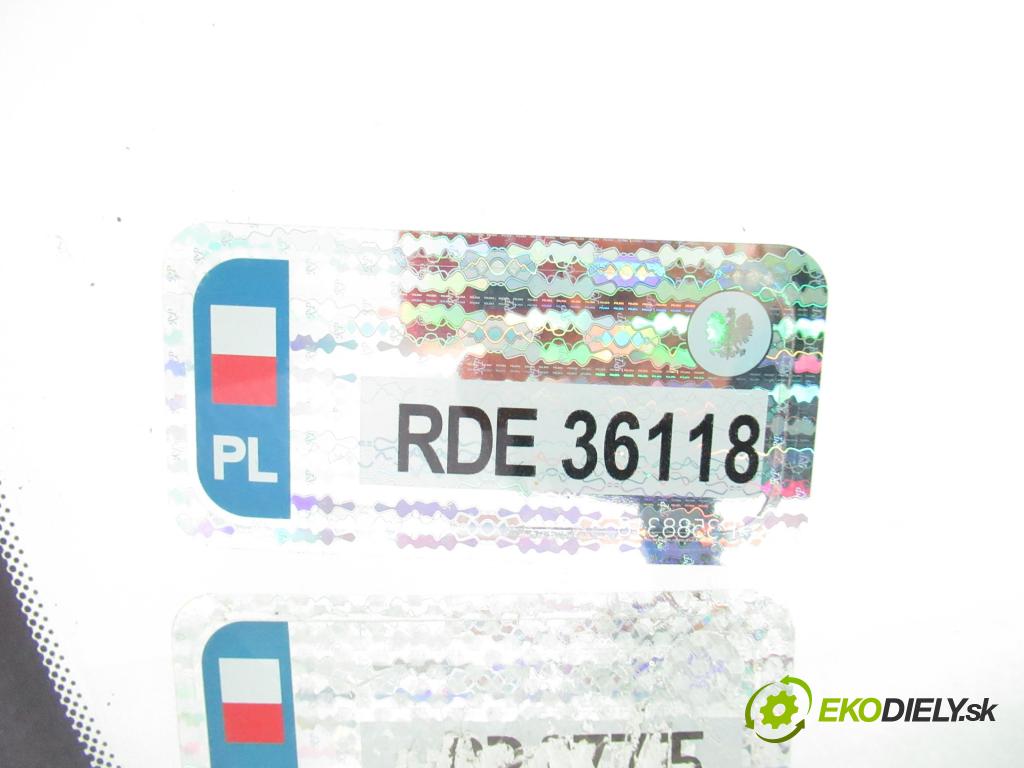 FIAT LINEA (323_) SEDAN 2009 88,00 1.4 T-Jet - 198 A4.000 1368,00 Okno čelná 