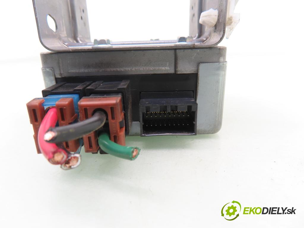 SUZUKI SWIFT III (MZ, EZ) HB 2002 67,00 1.3 91 - M13A 1328,00 řídící jednotka servočerpadlo 3872073K10 (Řídicí jednotka)