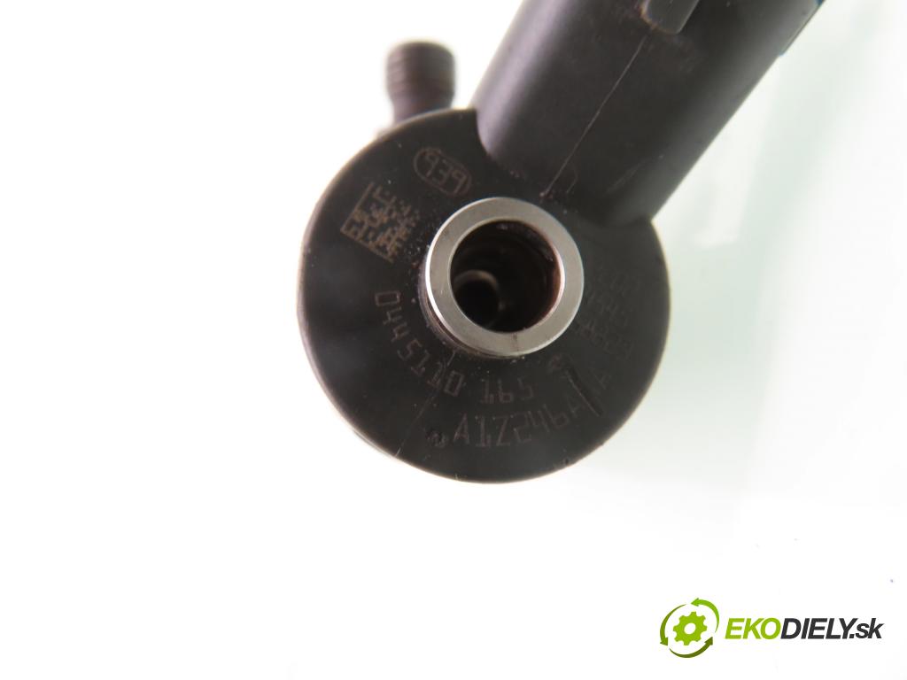 OPEL ASTRA H Kombi (A04) KOMBI 2006 74,00 1.9 CDTI - Z 19 DTL 1910,00 vstrekovač 0445110165 (Vstrekovač paliva)