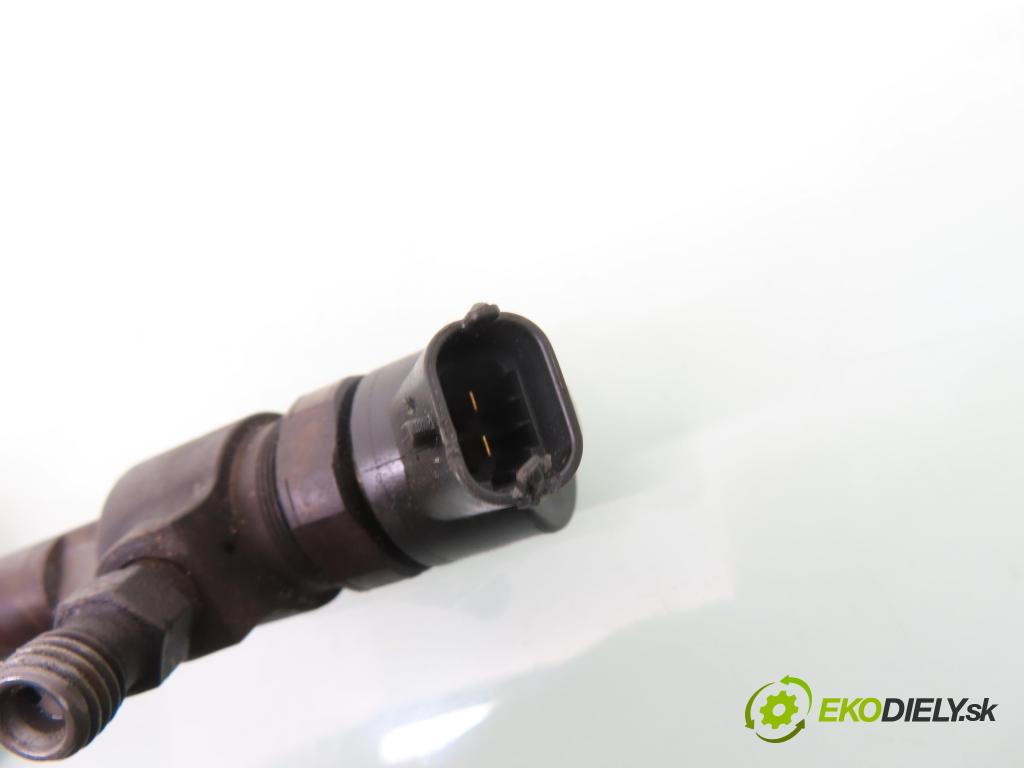 OPEL ASTRA H Kombi (A04) KOMBI 2006 74,00 1.9 CDTI - Z 19 DTL 1910,00 vstrekovač 0445110165 (Vstrekovač paliva)