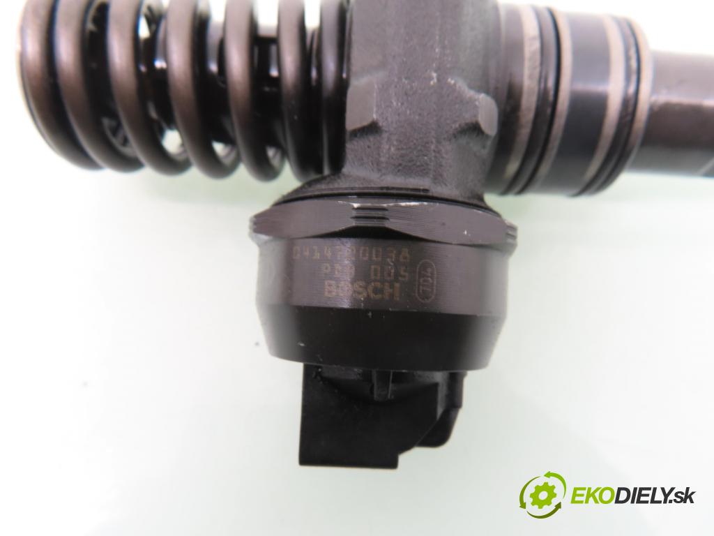 FORD GALAXY (WGR) MINIVAN 2002 85,00 1.9 TDI PD 115 - AUY 1896,00 Vstrekovač 038130073AK ; 0414720038 (Vstrekovač paliva)