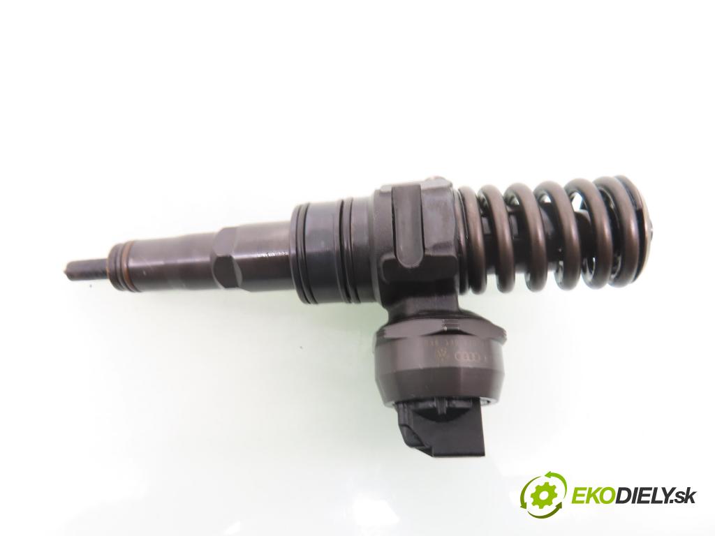 FORD GALAXY (WGR) MINIVAN 2002 85,00 1.9 TDI PD 115 - AUY 1896,00 Vstrekovač 038130073AK ; 0414720038 (Vstrekovač paliva)