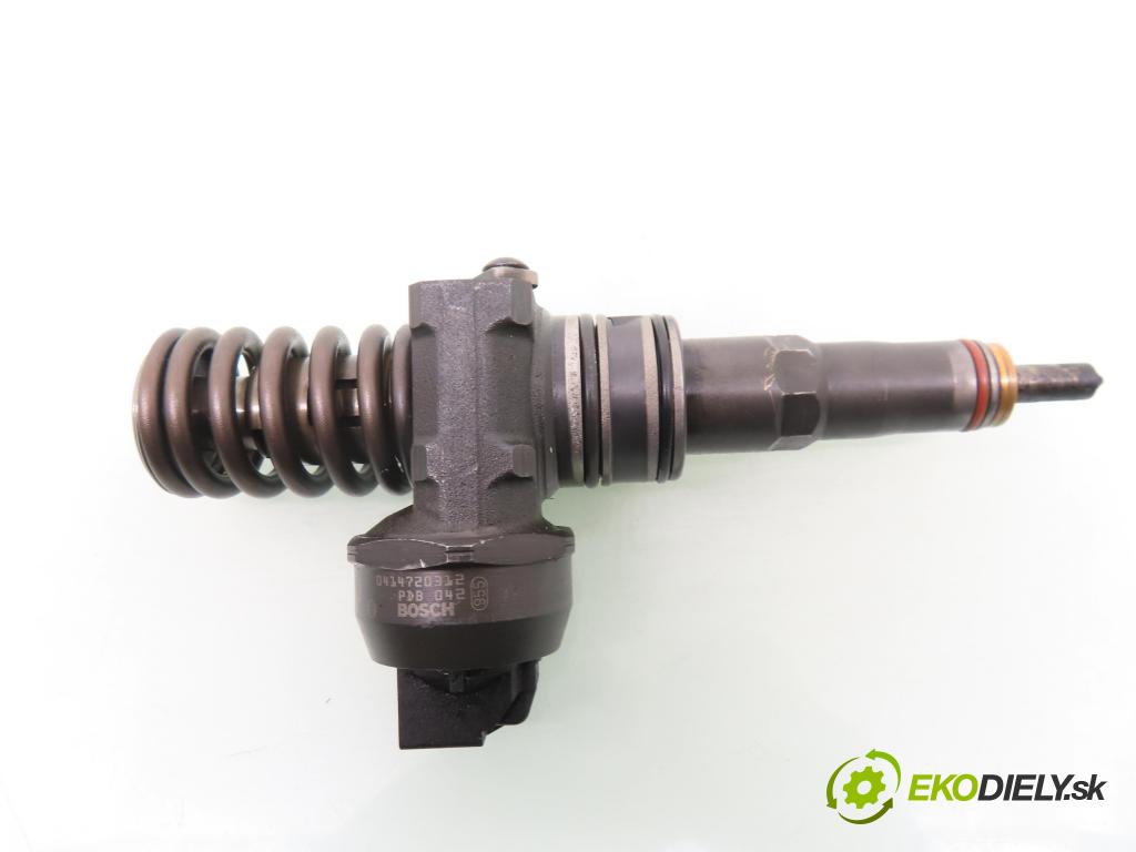 VW PASSAT B6 Variant (3C5) KOMBI 2005 103,00 2.0 TDI 16V - BKP 1968,00 Vstrekovač 038130073BQ ; 0414720312 (Vstrekovač paliva)