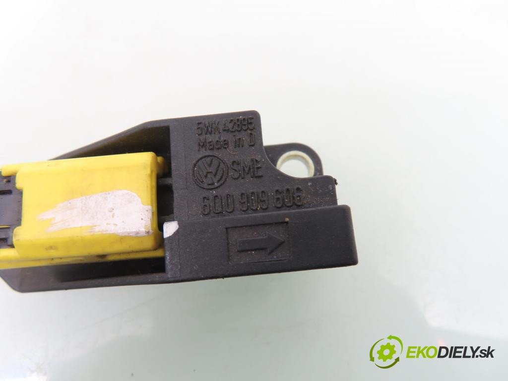 SEAT ALHAMBRA (7V8, 7V9) MINIVAN 2001 85,00 1.9 TDI PD 115 - AUY 1896,00 Snímač nárazu 6Q0909606 (Snímač nárazu)