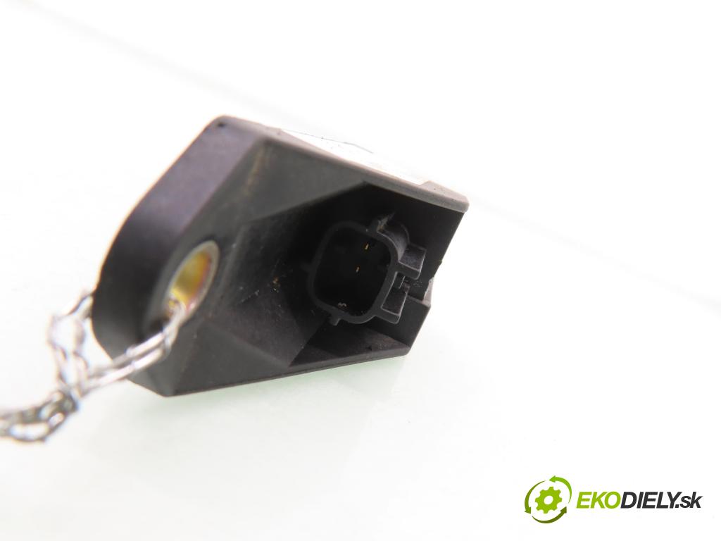 SEAT ALHAMBRA (7V8, 7V9) MINIVAN 2001 85,00 1.9 TDI PD 115 - AUY 1896,00 Snímač nárazu 6Q0909606 (Snímač nárazu)