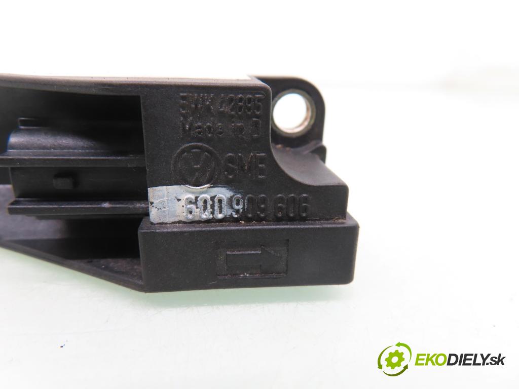 SEAT ALHAMBRA (7V8, 7V9) MINIVAN 2001 85,00 1.9 TDI PD 115 - AUY 1896,00 Snímač nárazu 6Q0909606 (Snímač nárazu)