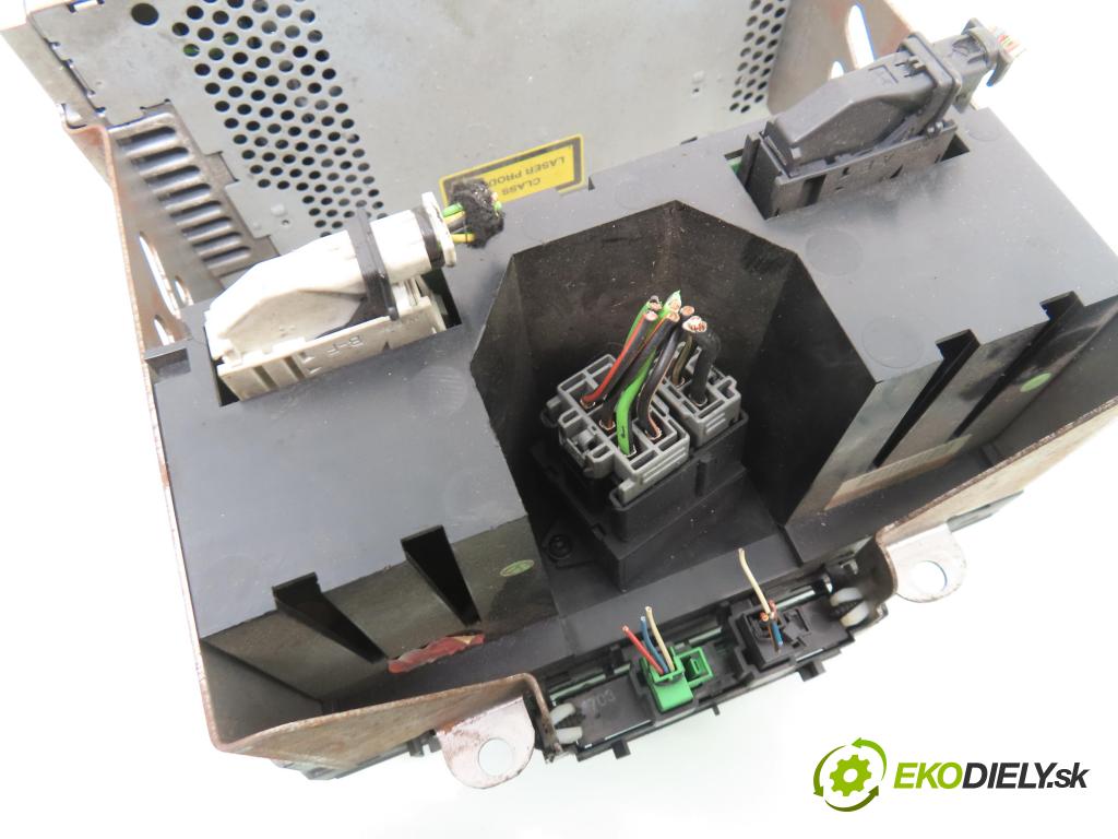 JAGUAR X-TYPE I (X400) SEDAN 2004 96,00 2.0 D 130 - FMBA 1998,00 RADIO CD 4X4318B876AC ; 1X4H19980DB