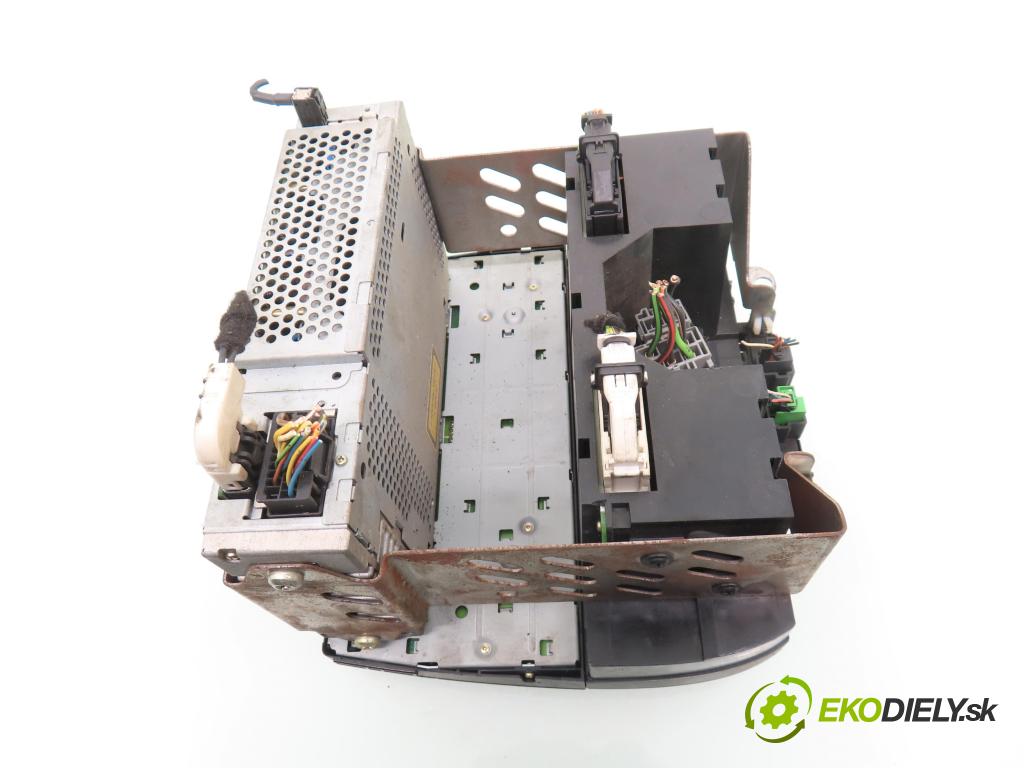 JAGUAR X-TYPE I (X400) SEDAN 2004 96,00 2.0 D 130 - FMBA 1998,00 RADIO CD 4X4318B876AC ; 1X4H19980DB