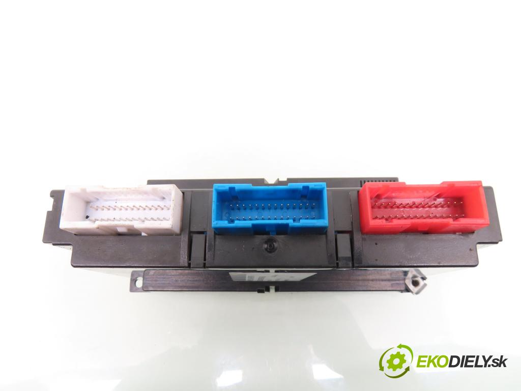 SEAT ALHAMBRA (7V8, 7V9) MINIVAN 2001 85,00 1.9 TDI PD 115 - AUY 1896,00 Panel topení KLIMATRONIK 7M7907040E ; 5HB00796330