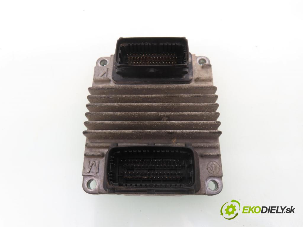 OPEL ASTRA G liftback (T98) HB 2004 66,00 1.4 16V - X 14 XE 1389,00 spínačka / imobilizéra IMMO / řídící jednotka 12242030 ; 90589313 ; 90589389