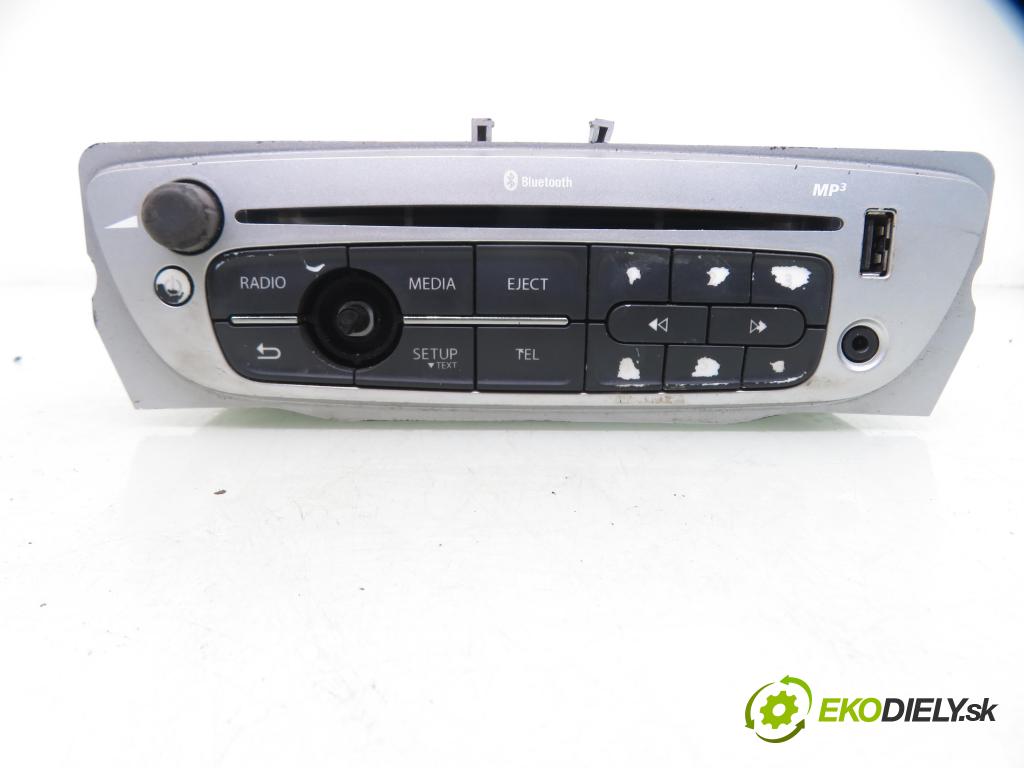 RENAULT MEGANE III liftback (BZ0/1_) HB 2012 85,00 1.2 TCe - H5F 400 1197,00 RADIO CD A2C32352700