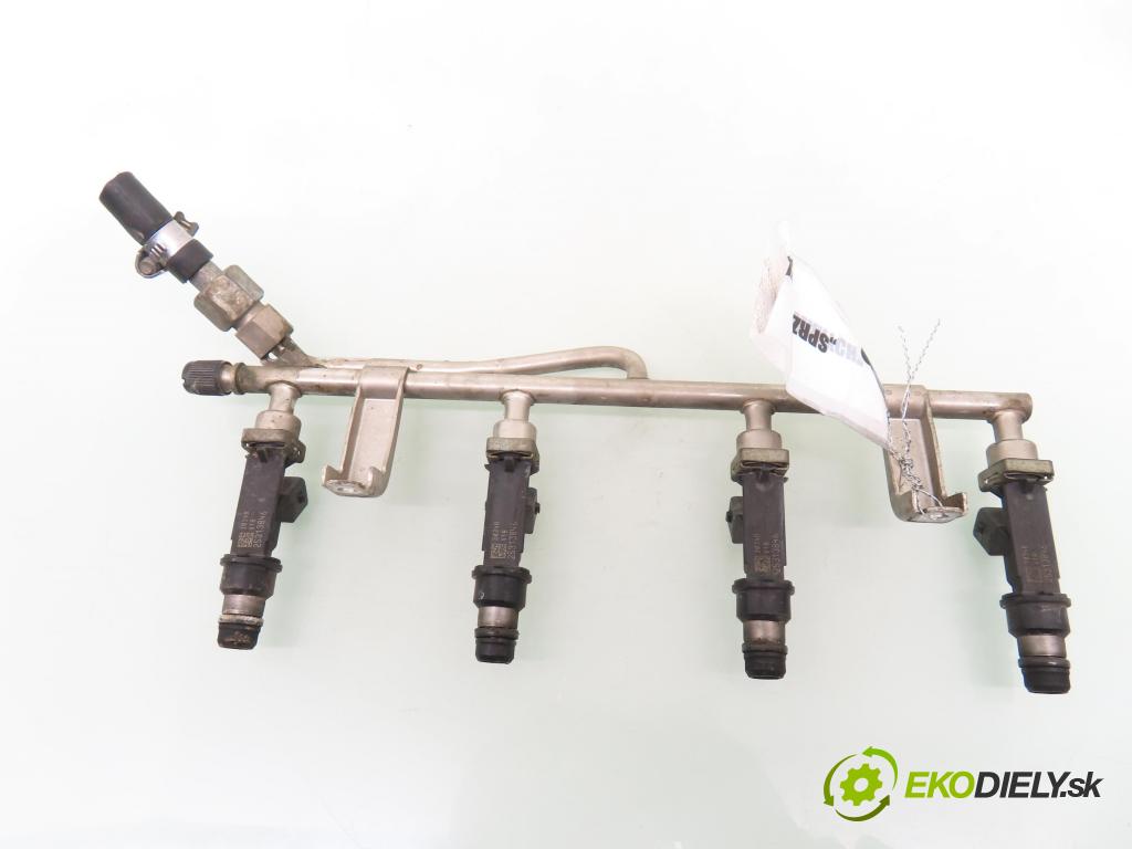 OPEL ASTRA G liftback (T98) HB 2004 66,00 1.4 16V - X 14 XE 1389,00 Lišta vstrekovacia 25313846 (Vstrekovacia lišta)