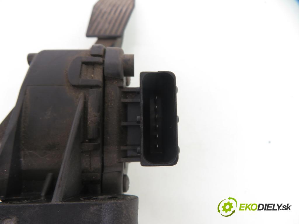 OPEL ASTRA H Kombi (A04) KOMBI 2006 74,00 1.9 CDTI - Z 19 DTL 1910,00 Potenciometer plynu 9157998BK ; 6PV00811200 (Potenciometer plynového pedálu)