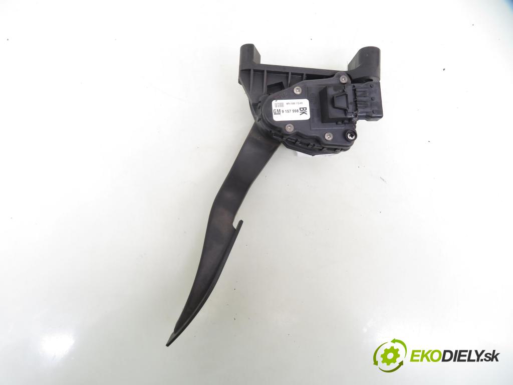 OPEL ASTRA H Kombi (A04) KOMBI 2006 74,00 1.9 CDTI - Z 19 DTL 1910,00 Potenciometer plynu 9157998BK ; 6PV00811200 (Potenciometer plynového pedálu)