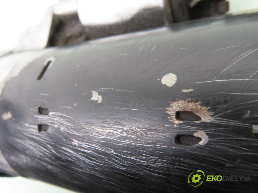 AUDI A6 Avant (4B5, C5) KOMBI 2004 120,00 2.5 TDI V6 163 - BDG 2496,00 startér 0001109021 (Startér)