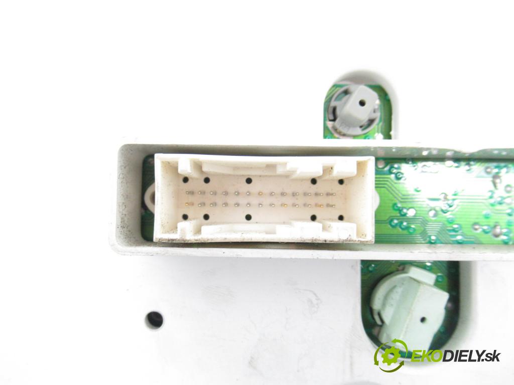 FORD FOCUS (DAW, DBW) HB 2002 74,00 1.6 16V 100 - FYDA 1596,00 Prístrojovka elektrický 98AP10841BC