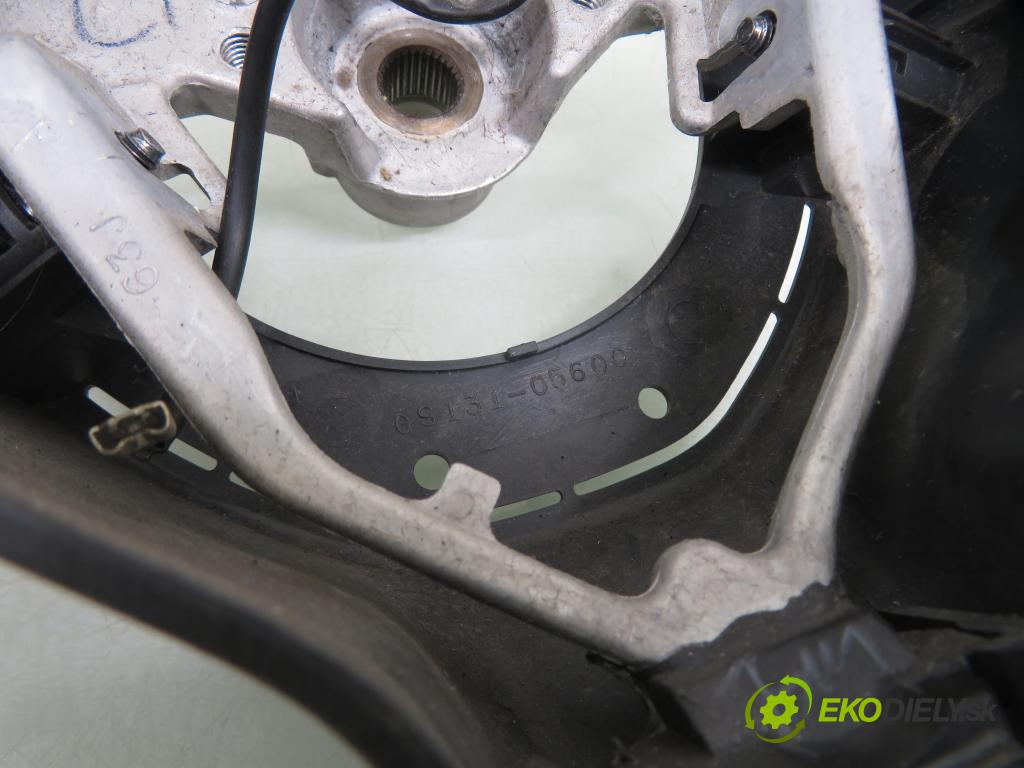 SUZUKI SWIFT III (MZ, EZ) HB 2008 67,00 1.3 91 - M13A 1328,00 volant GS13105600 (Volant)