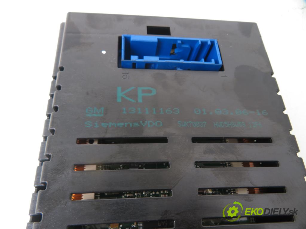 OPEL ASTRA H Kombi (A04) KOMBI 2006 74,00 1.9 CDTI - Z 19 DTL 1910,00 RADIO CD 13188465 ; 383555646 ; 13111163