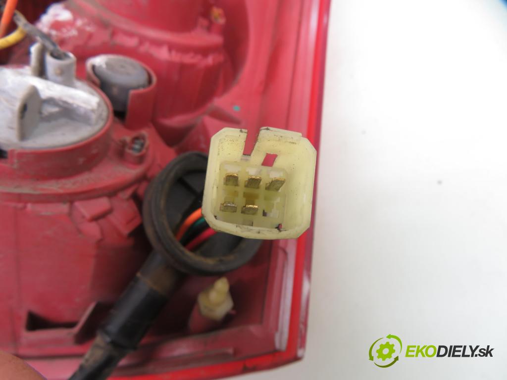 SUZUKI SWIFT III (MZ, EZ) HB 2008 67,00 1.3 91 - M13A 1328,00 Svetlo ľavé zadné LE06A6167