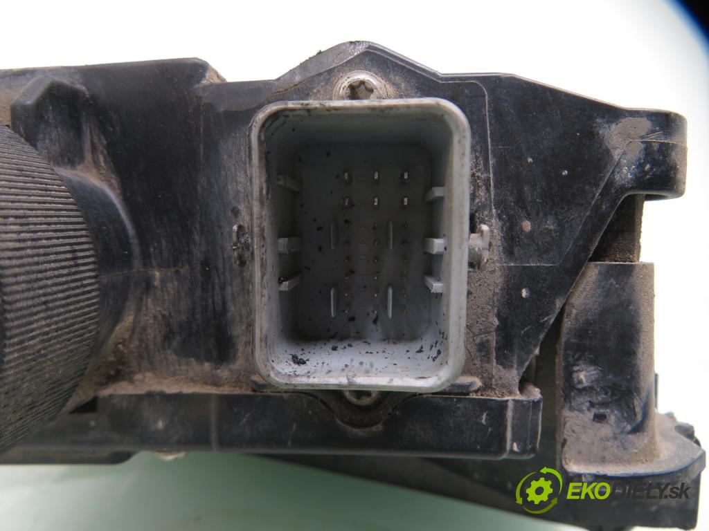 RENAULT SCENIC II (JM0/1_) MINIVAN 2003 83,00 1.6 (JM0C, JM0J, JM1B) - K4M 782 1598,00 BRZDA: ručně elektrický 8200343471