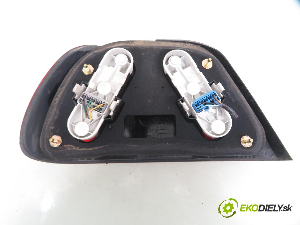 VOLVO S40 I (VS) SEDAN 2001 90,00 1.8 i - B 4184 SJ 1834,00 Svetlo pravé zadné 29262001 ; 29262002