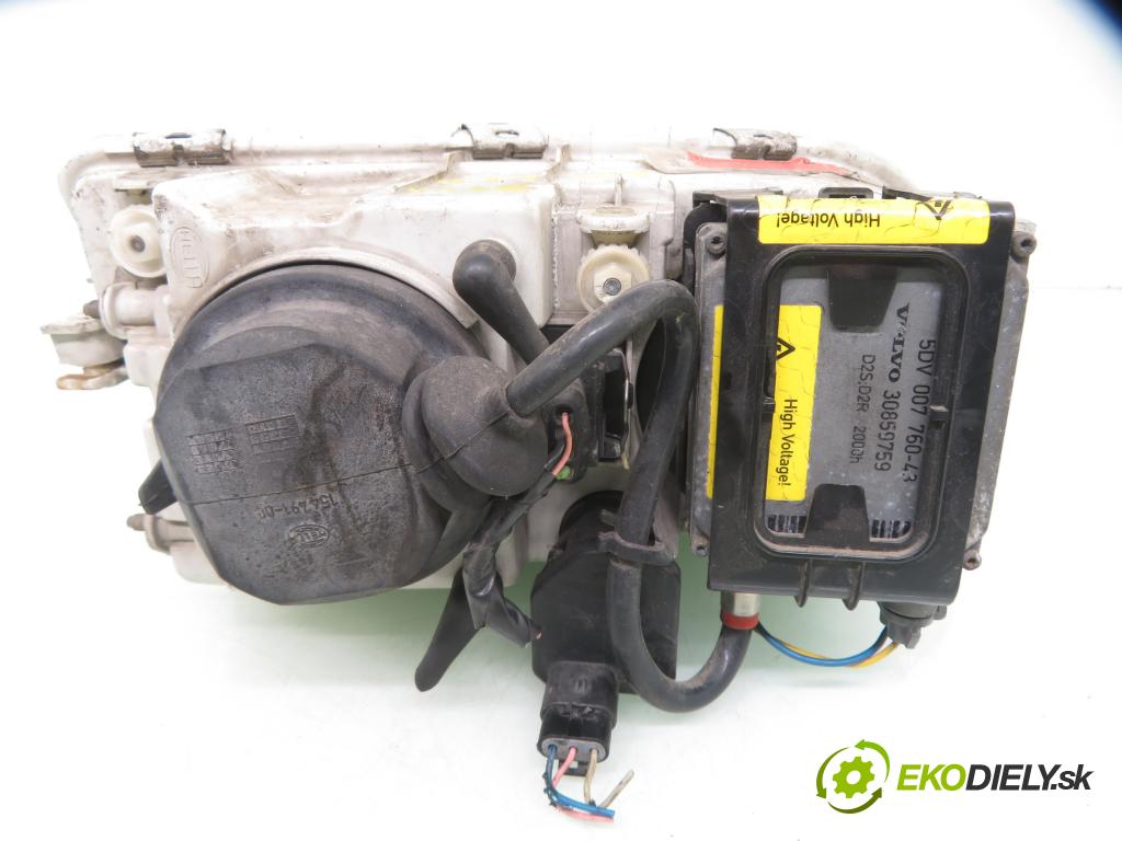 VOLVO S40 I (VS) SEDAN 2001 90,00 1.8 i - B 4184 SJ 1834,00 Svetlo LP 30899878 ; 30859759 ; 5DV00776043