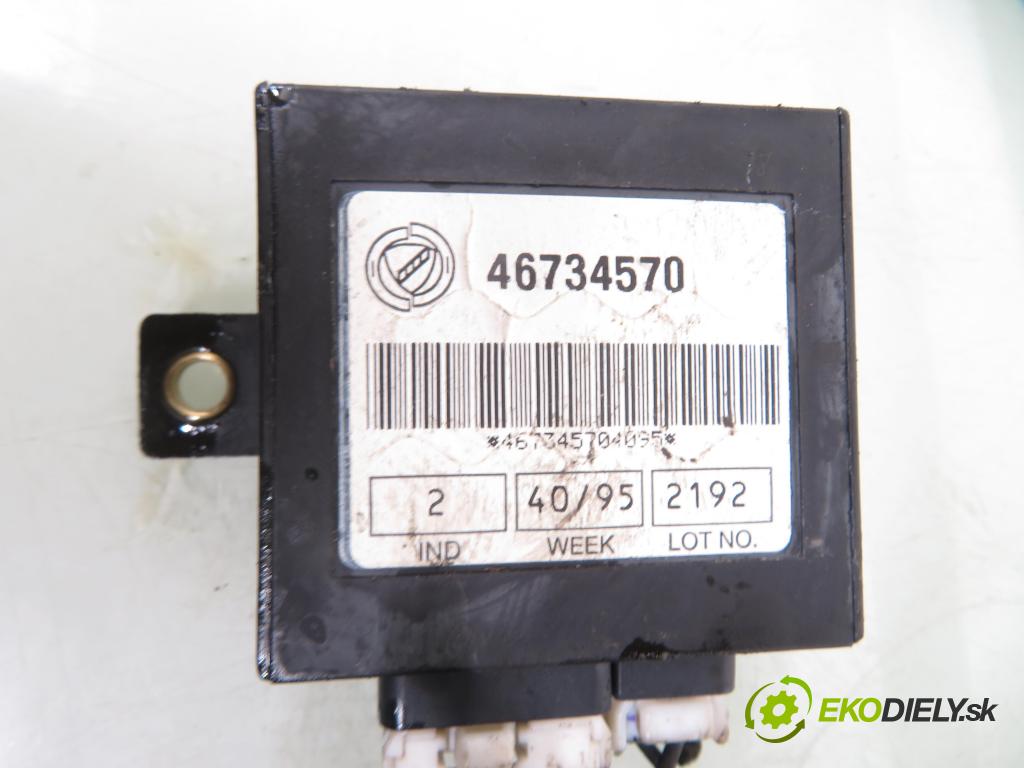 FIAT PUNTO (176_) HB 1998 40,00 55 1.1 - 176 A6.000 1108,00 Hriadeľ, tyč volantu  (Tyč riadenia (volantu))